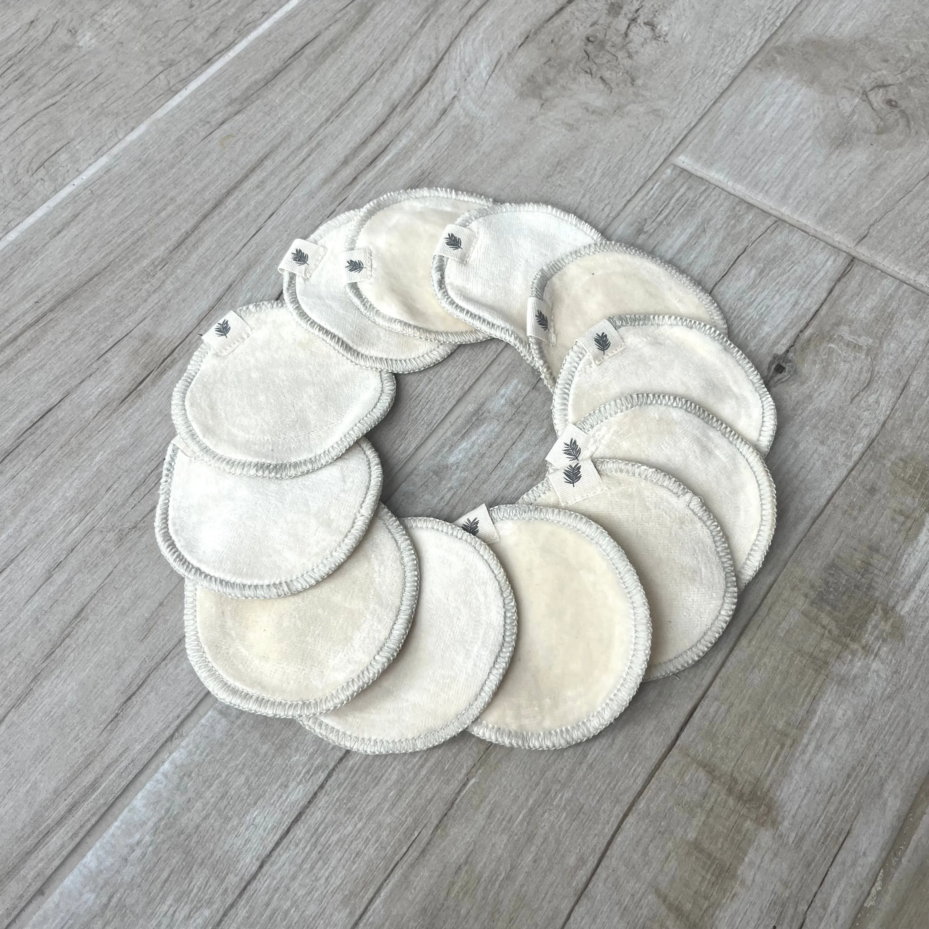 16 Reusable Makeup Pads