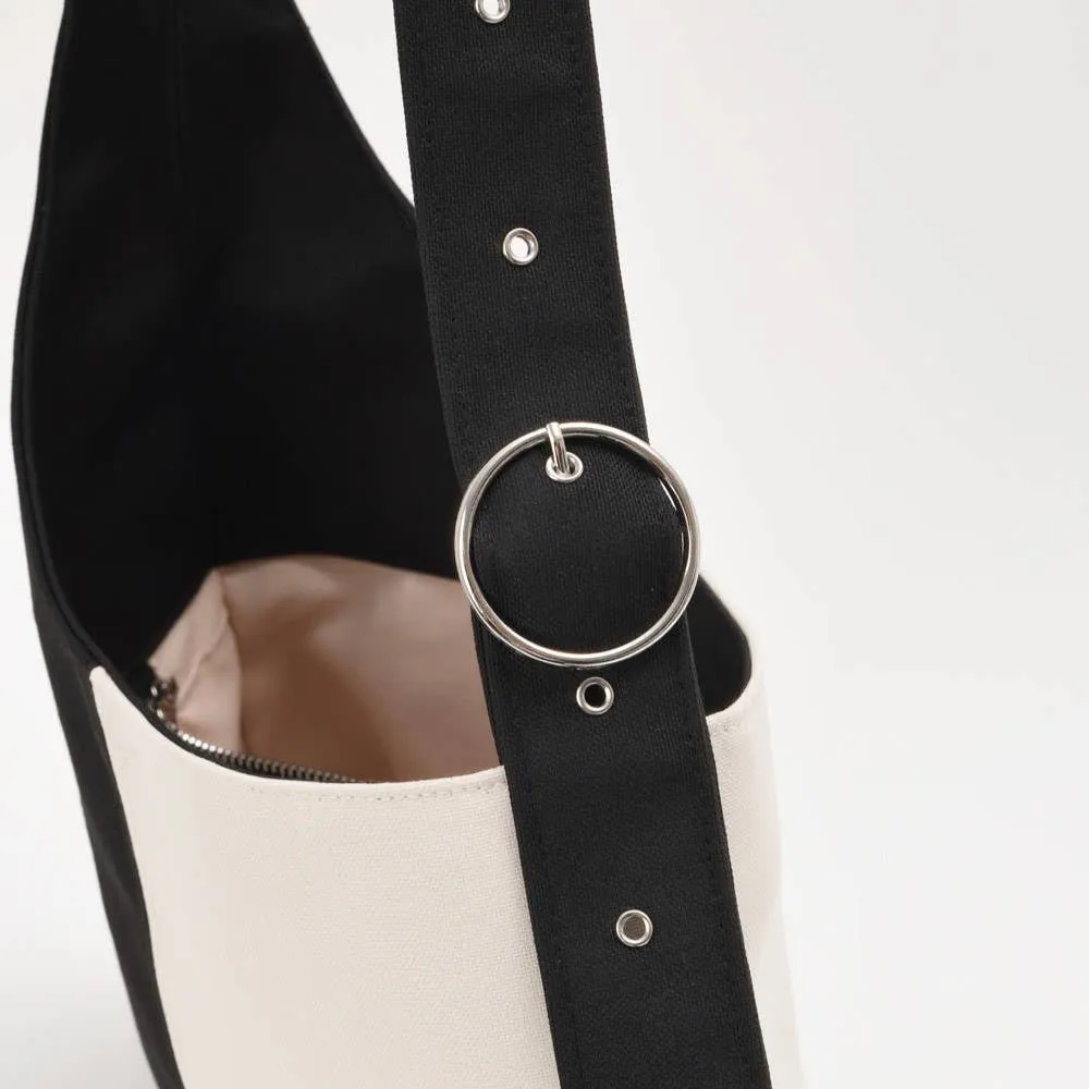 Asymmetrical bag - Simona: Black
