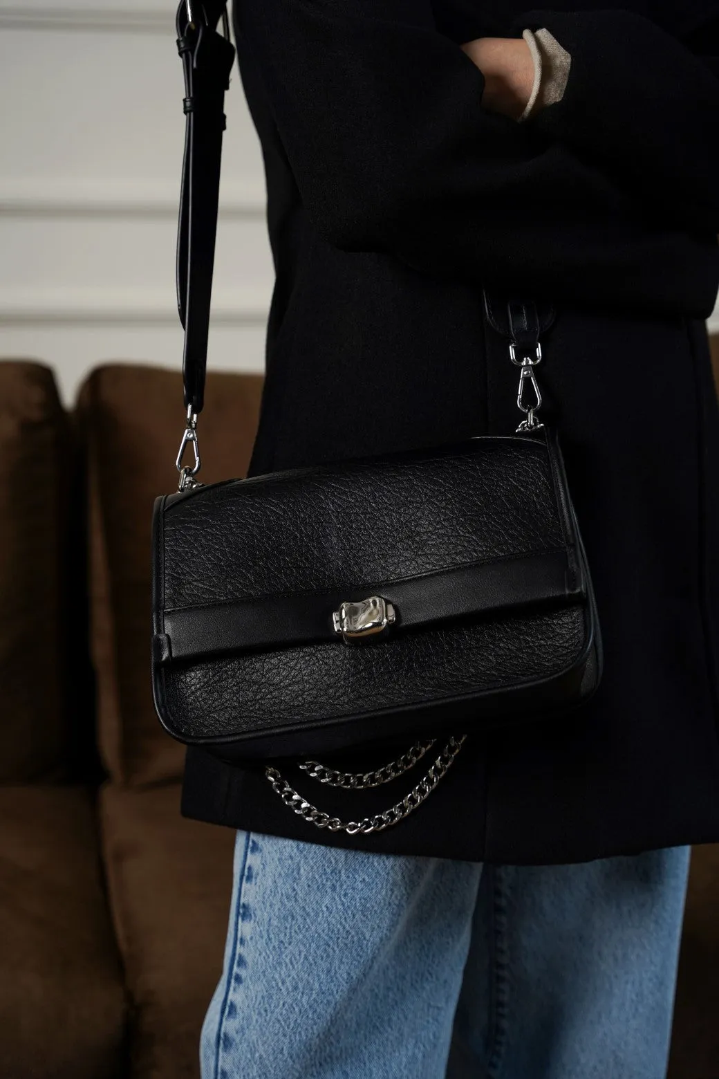 BagSaga Black Malibu Crossbody Bag
