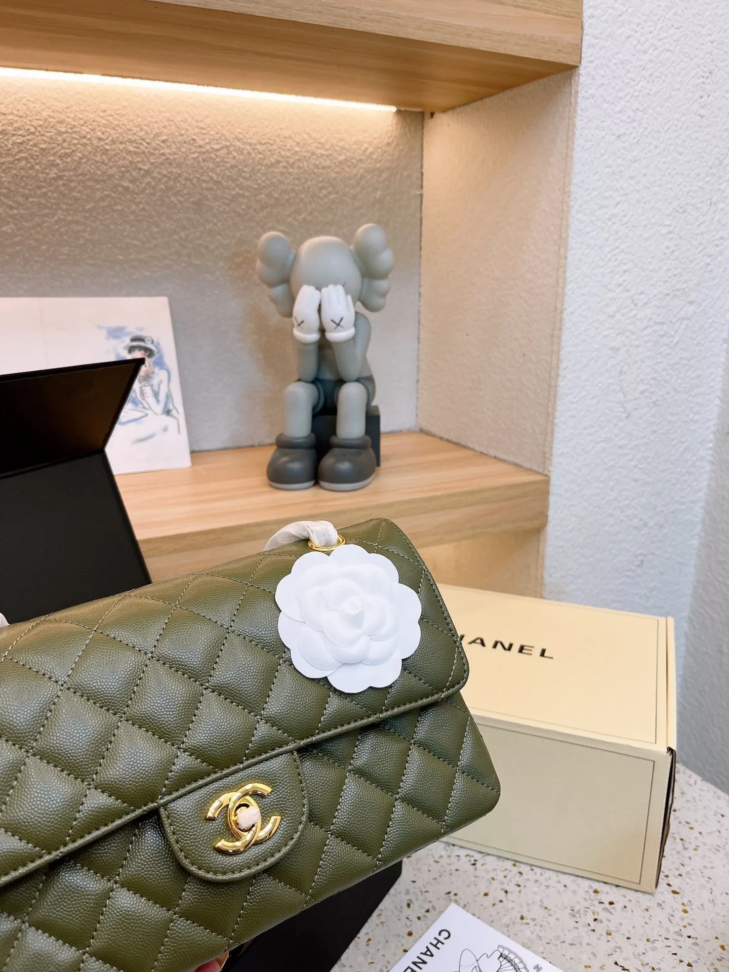 CC673 Classic Handbag / 9.8x15.5x6.5inch