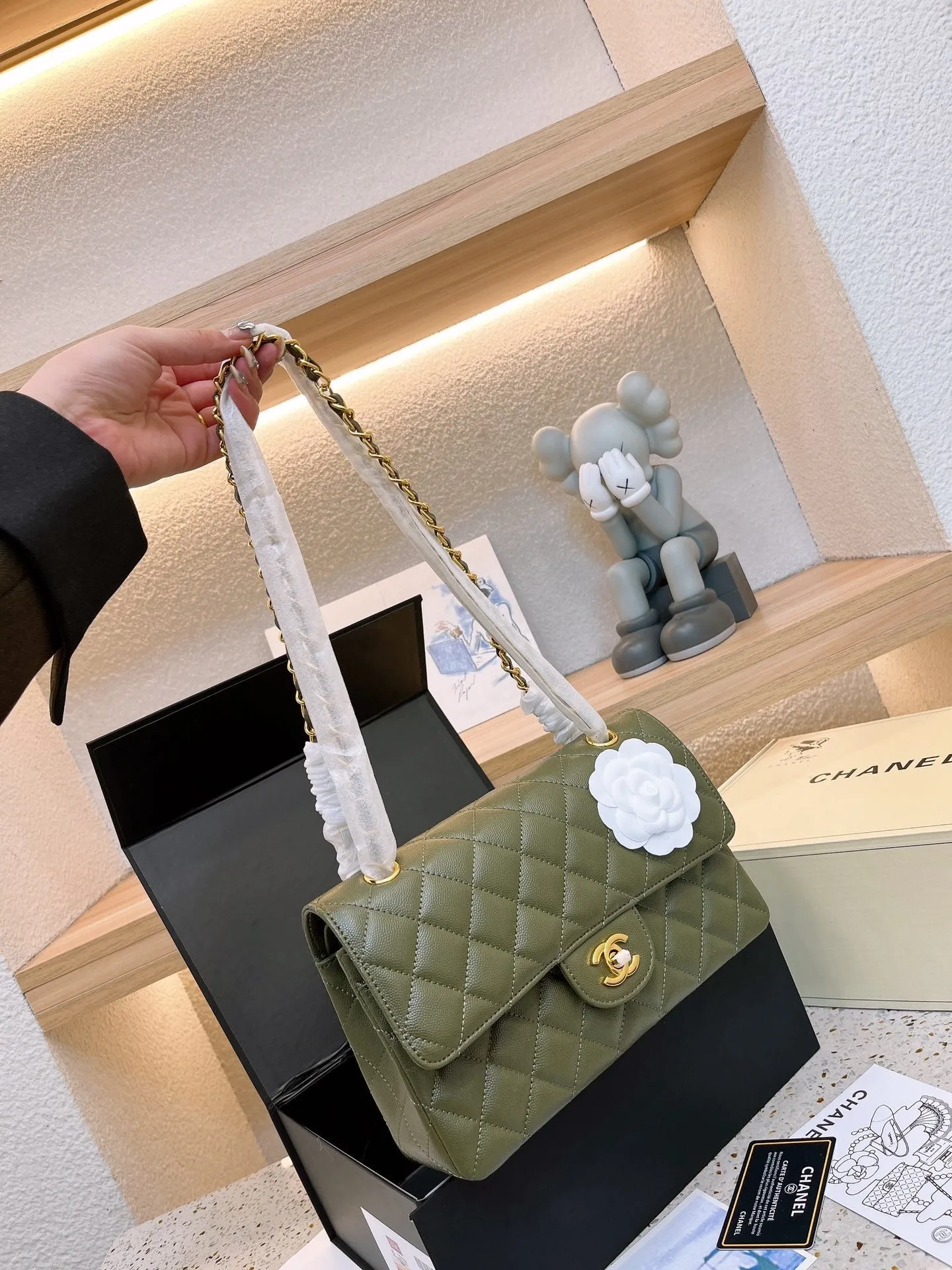 CC673 Classic Handbag / 9.8x15.5x6.5inch