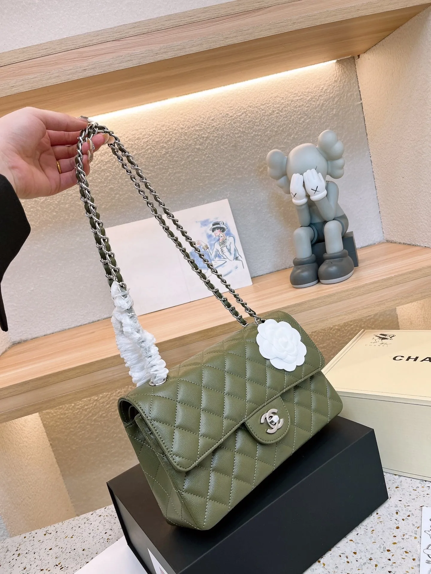 CC673 Classic Handbag / 9.8x15.5x6.5inch