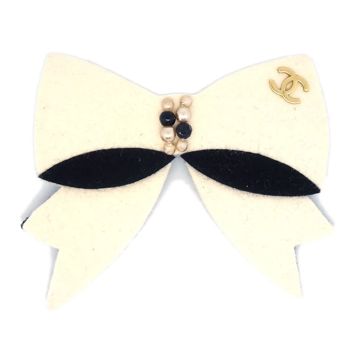 CHANEL 2002 Faux Pearl Bow Brooch Pin White Felt ao32524