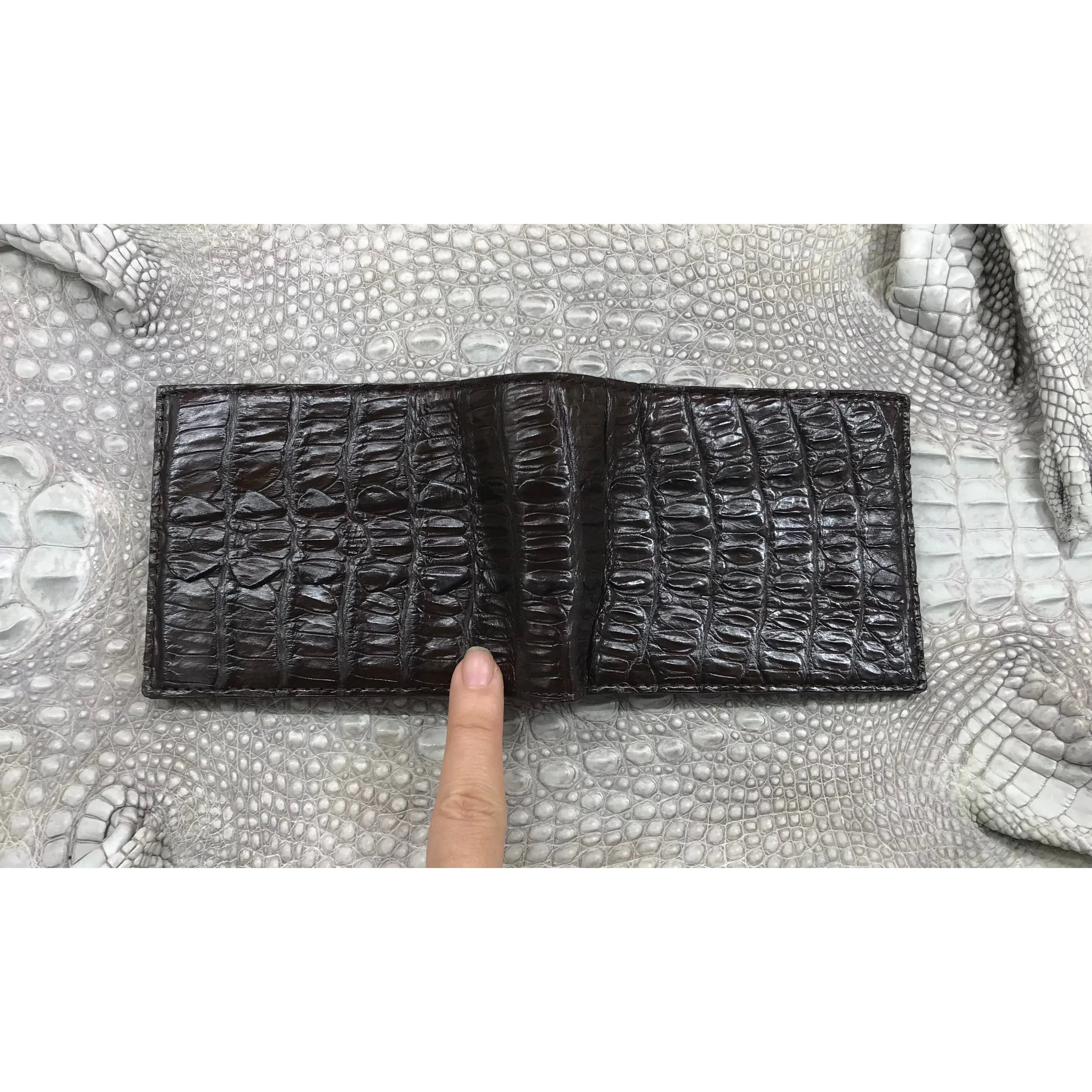 Dark Brown Alligator Skin Bifold Wallet For Men | Handmade Crocodile Leather Wallet RFID Blocking | VL5701