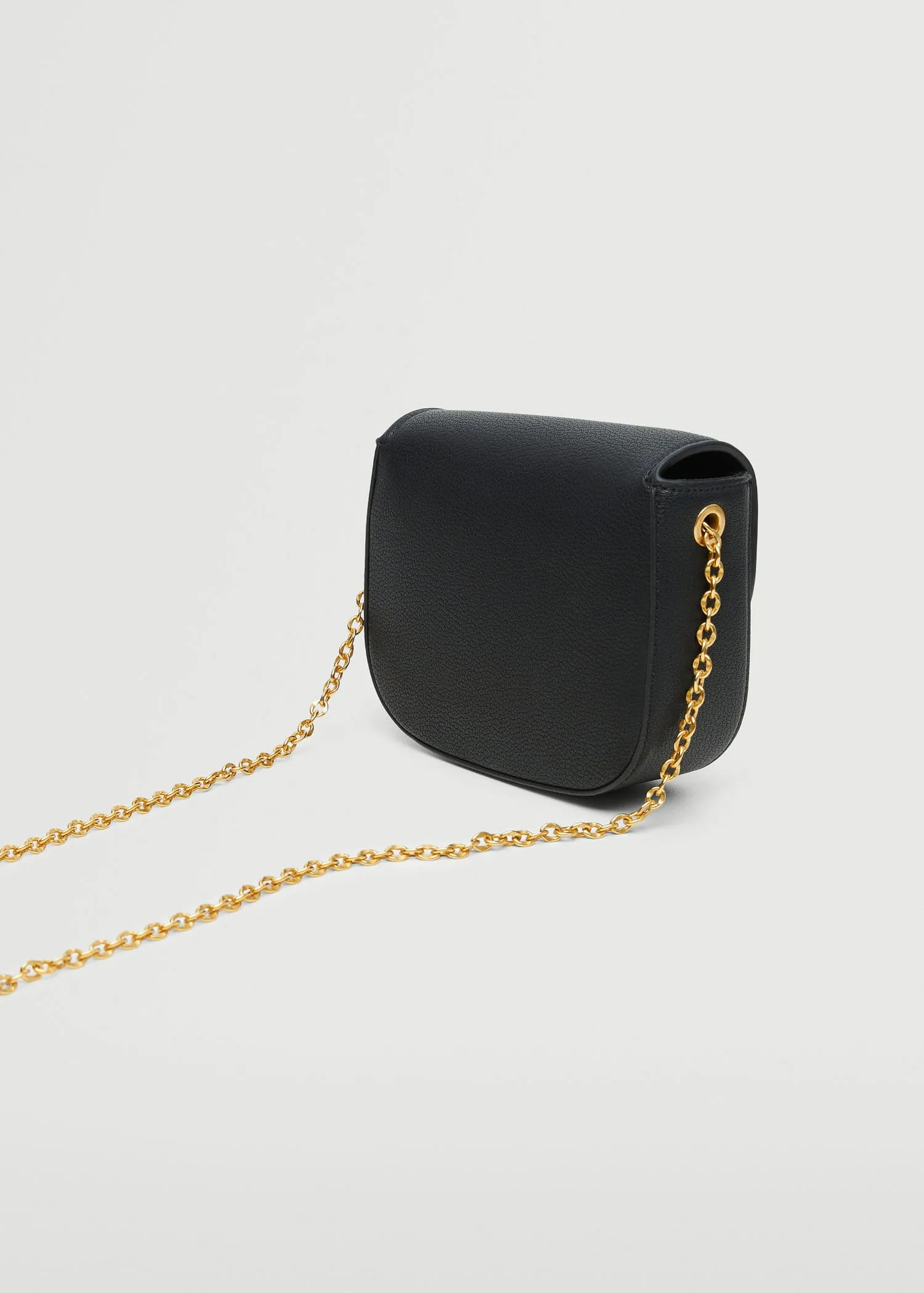 Flap chain bag