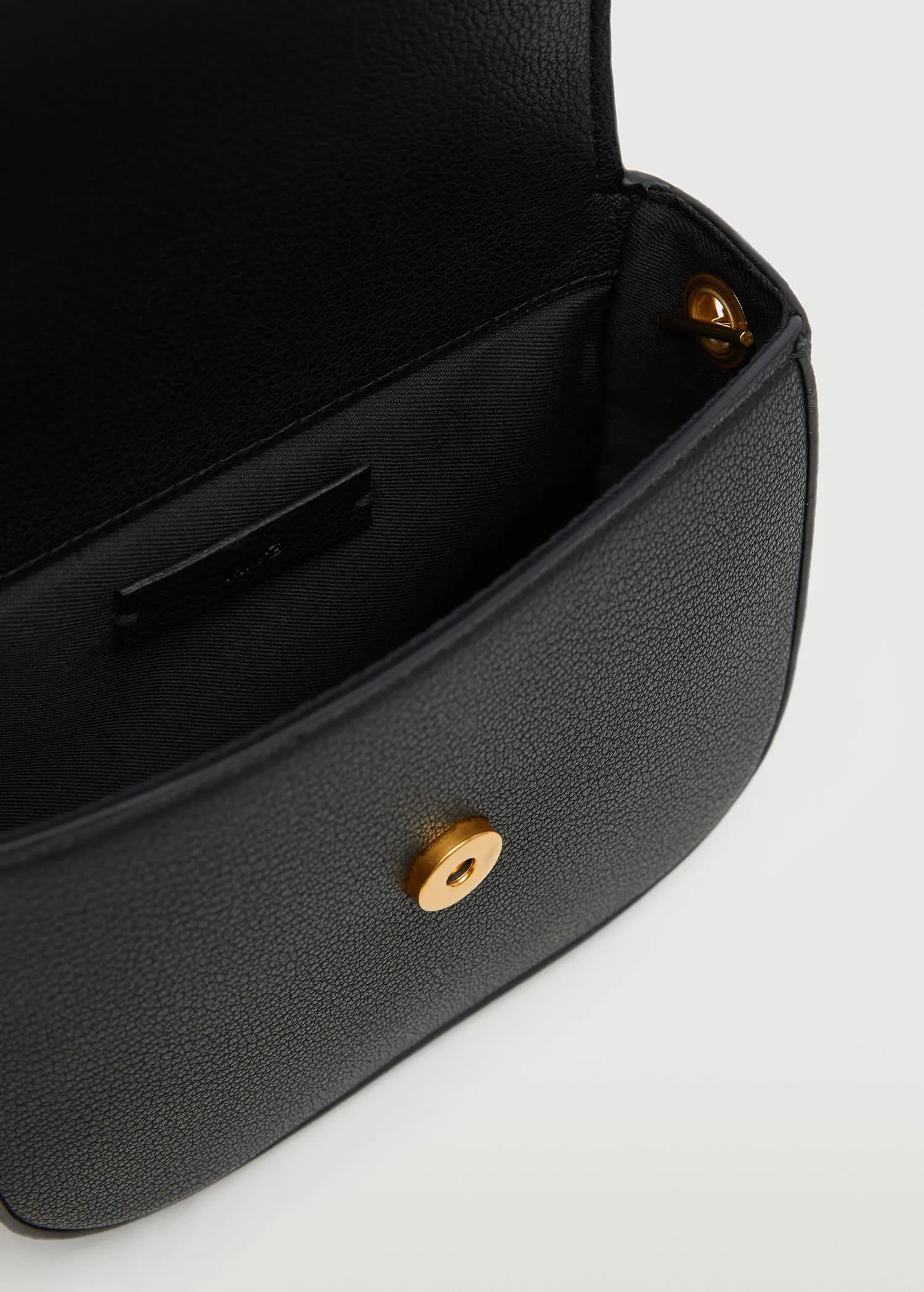 Flap chain bag