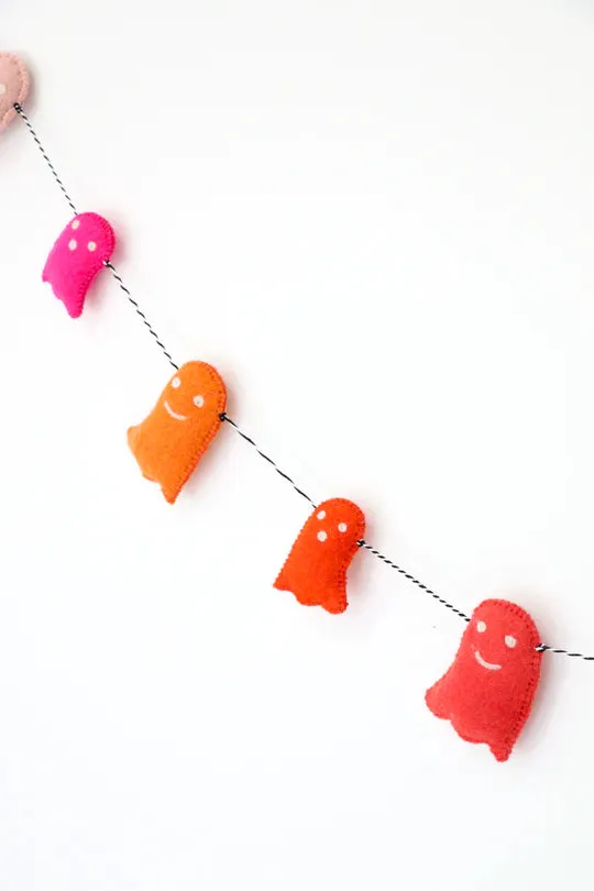 Ghost Felt Halloween Garland