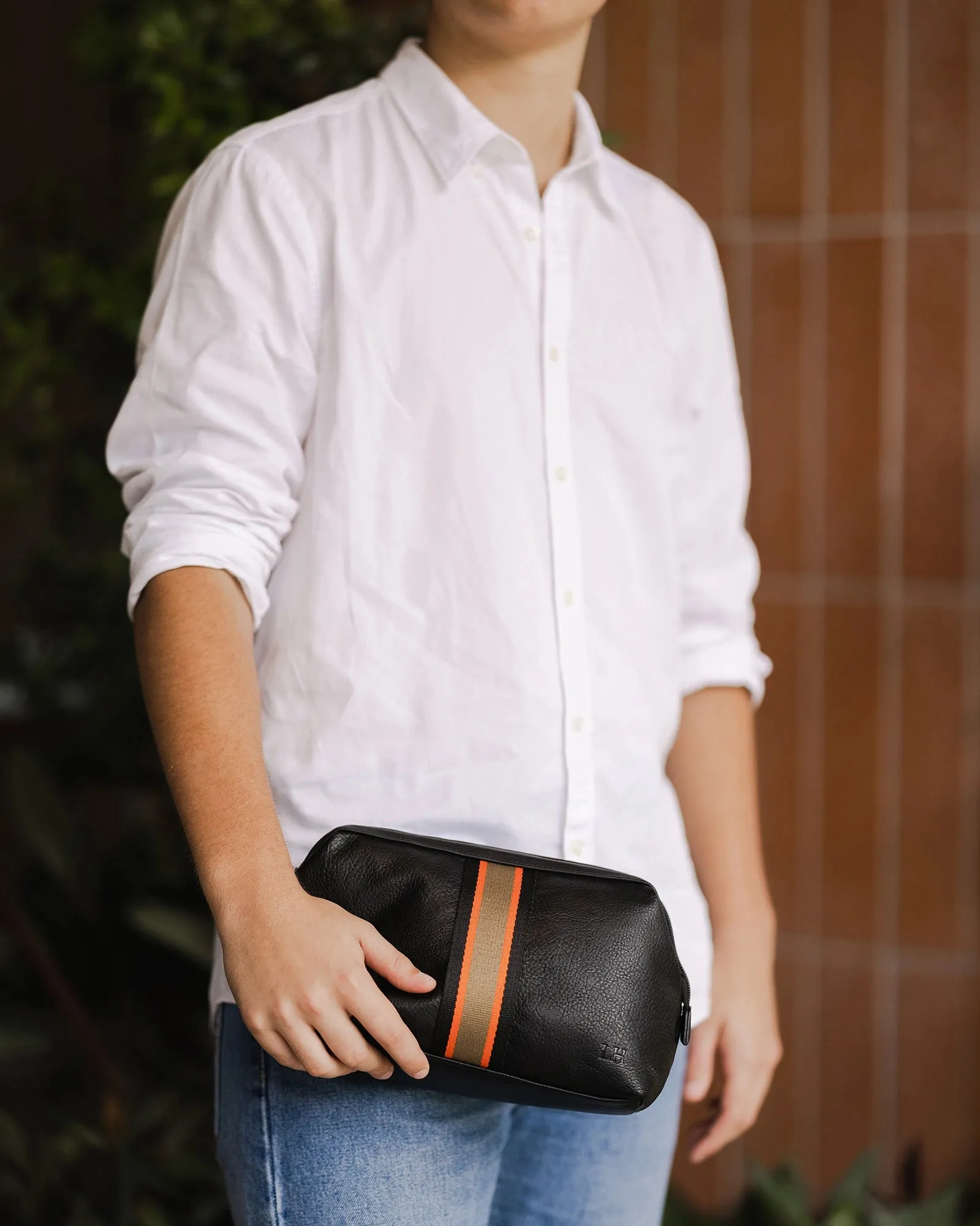 GILBERT MENS TOILETRY BAG