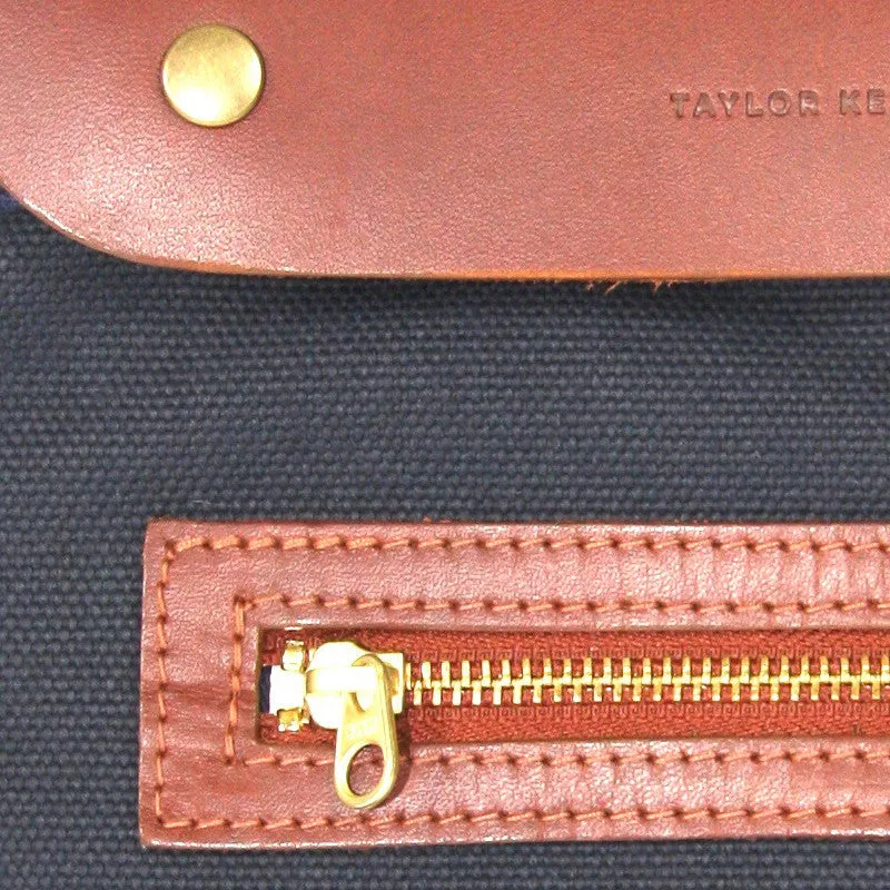 Lara Messenger Bag