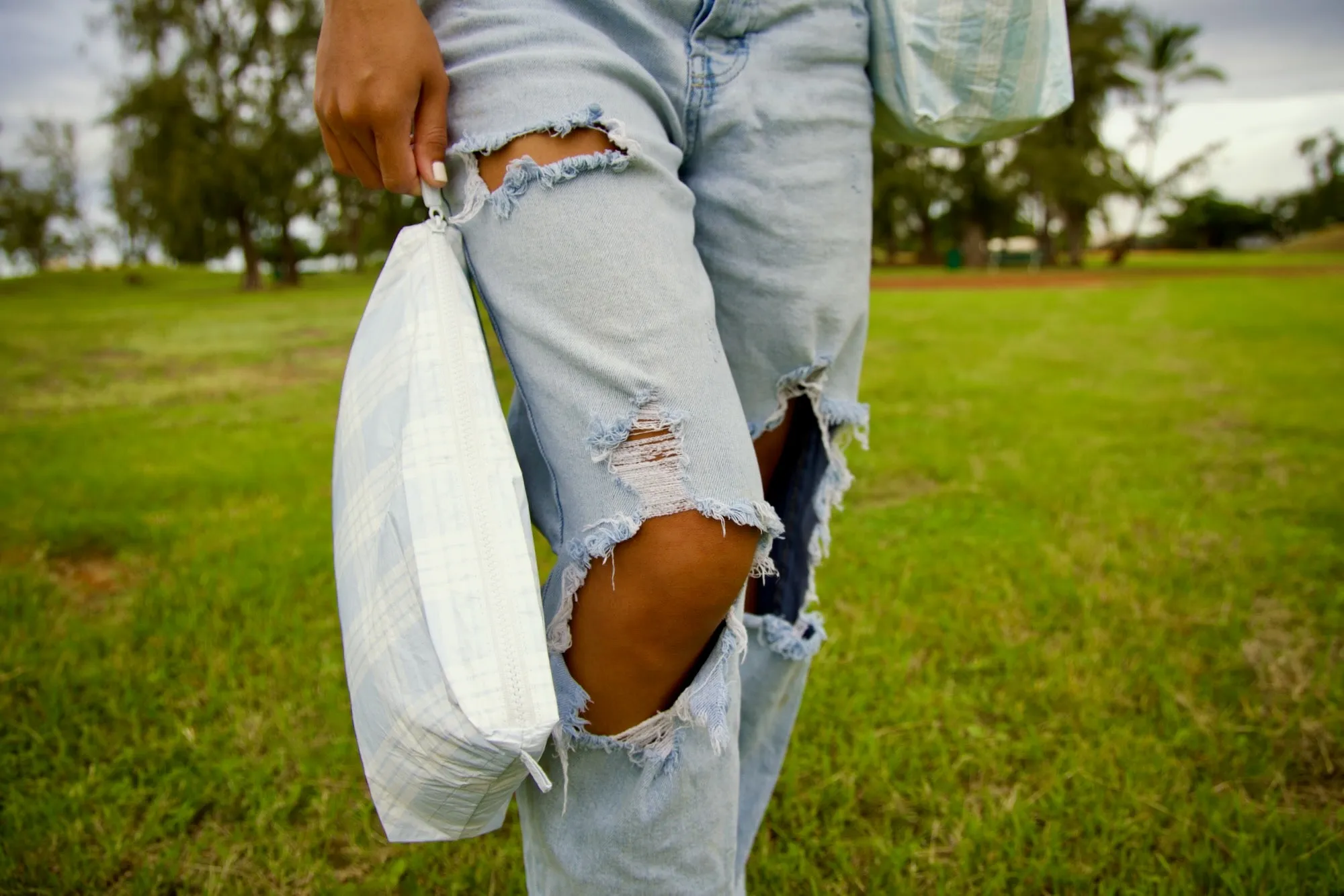 Medium Pouch Palaka Pale Blue