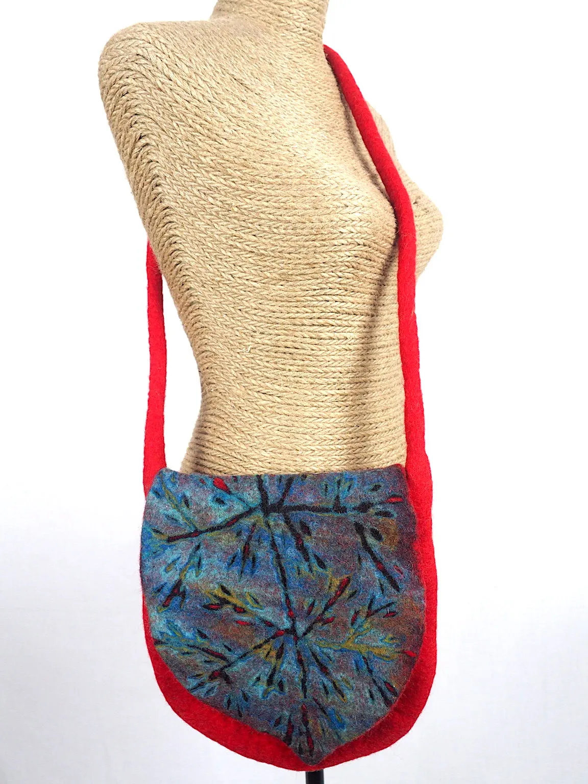 Pipal Bag 01